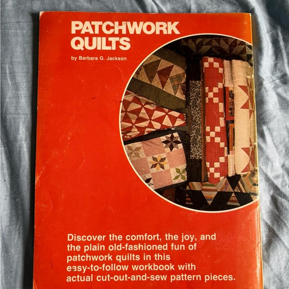 Patchwork Quilts Guidebook - Picture 2 of 2